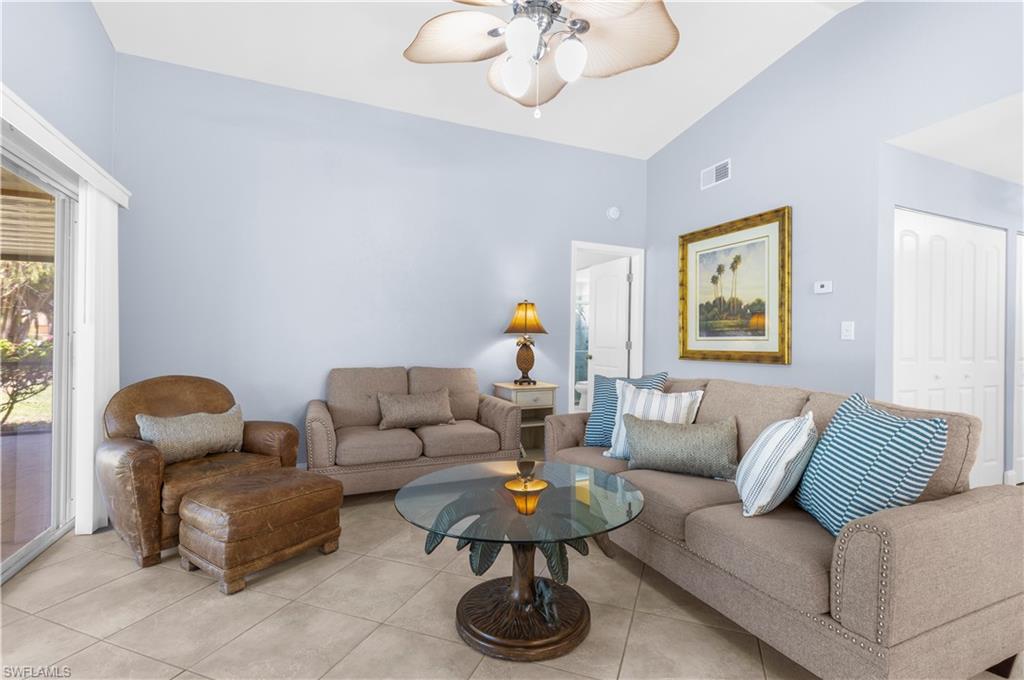 ROYAL WOODS - Residential