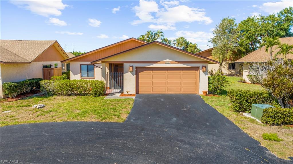 ROYAL WOODS - Residential