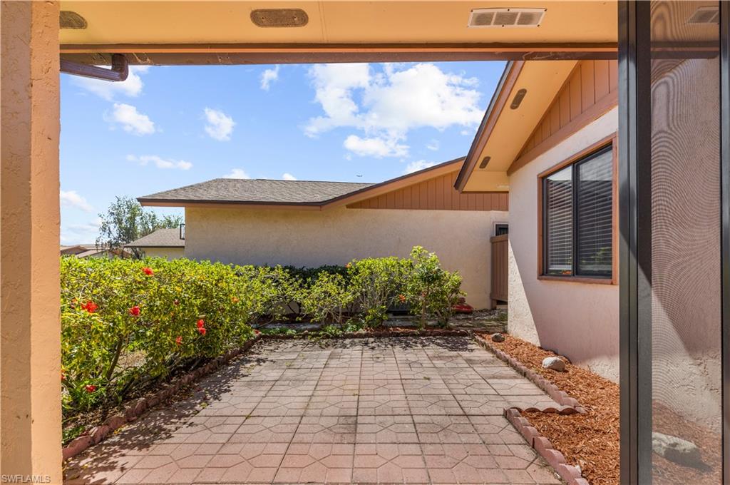 ROYAL WOODS - Residential