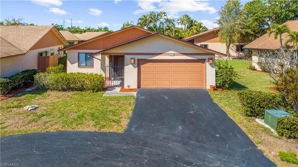 ROYAL WOODS - Residential