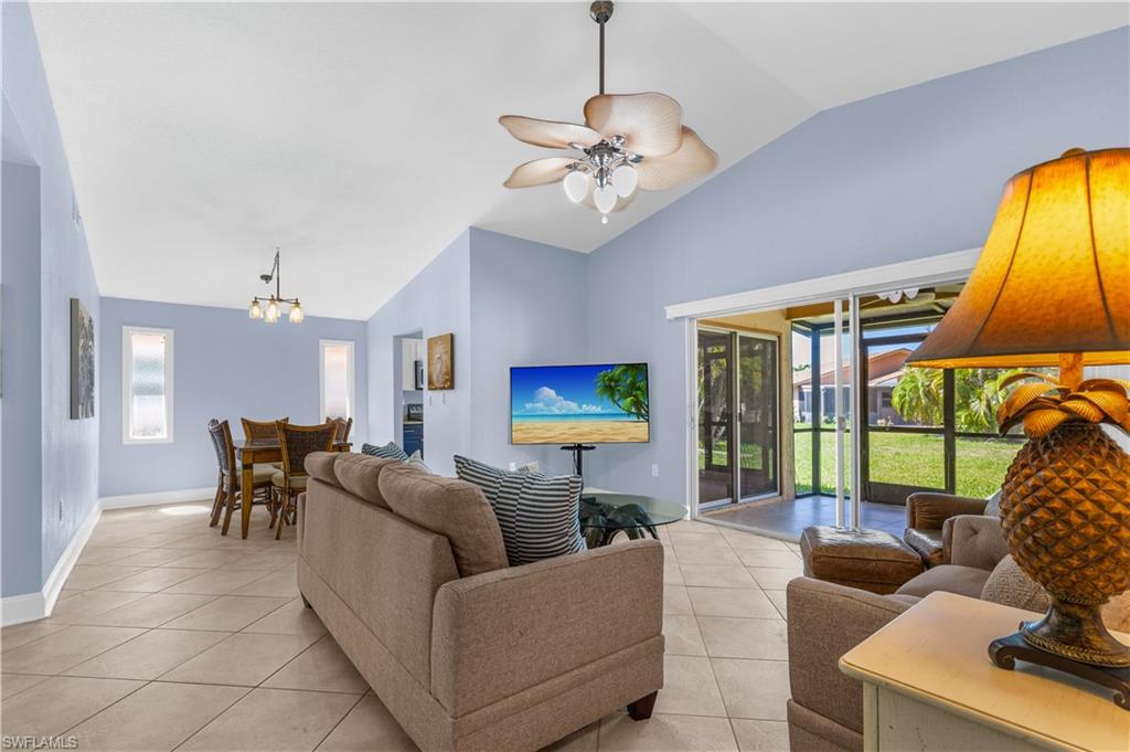 ROYAL WOODS - Residential