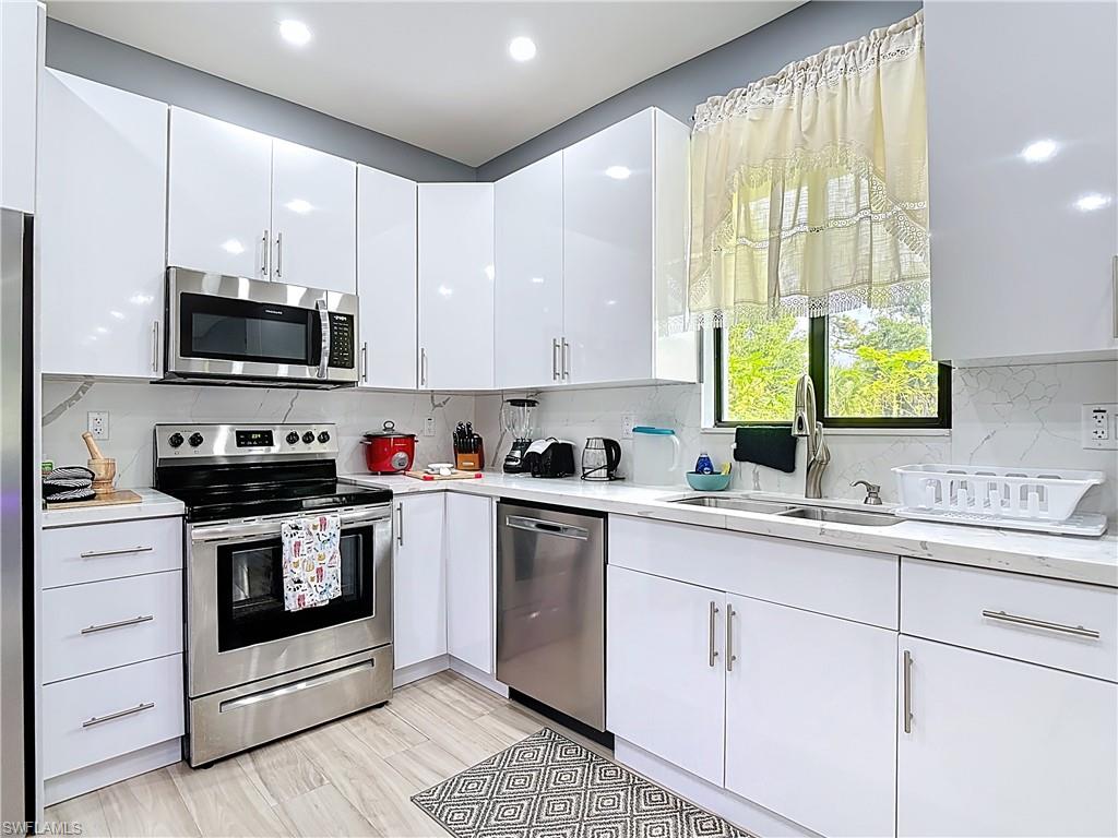 MONTURA RANCH ESTATES - Residential