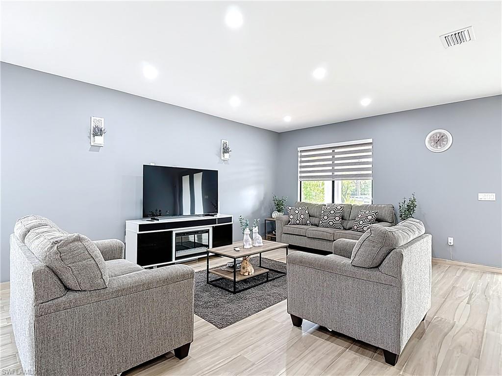 MONTURA RANCH ESTATES - Residential