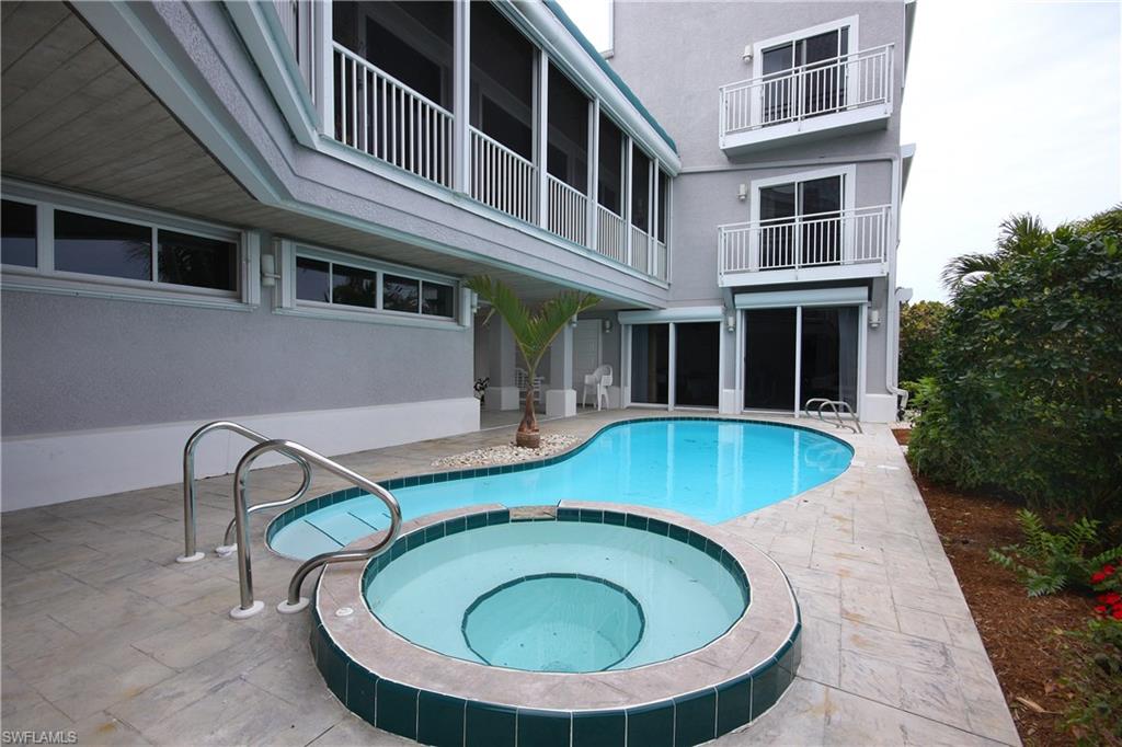 SANIBEL HARBOURS - Residential