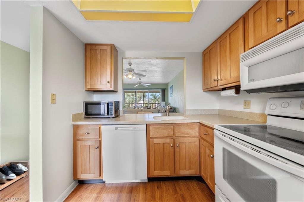 1018 Manatee RD E302