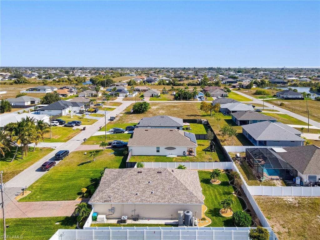 CAPE CORAL - Residential