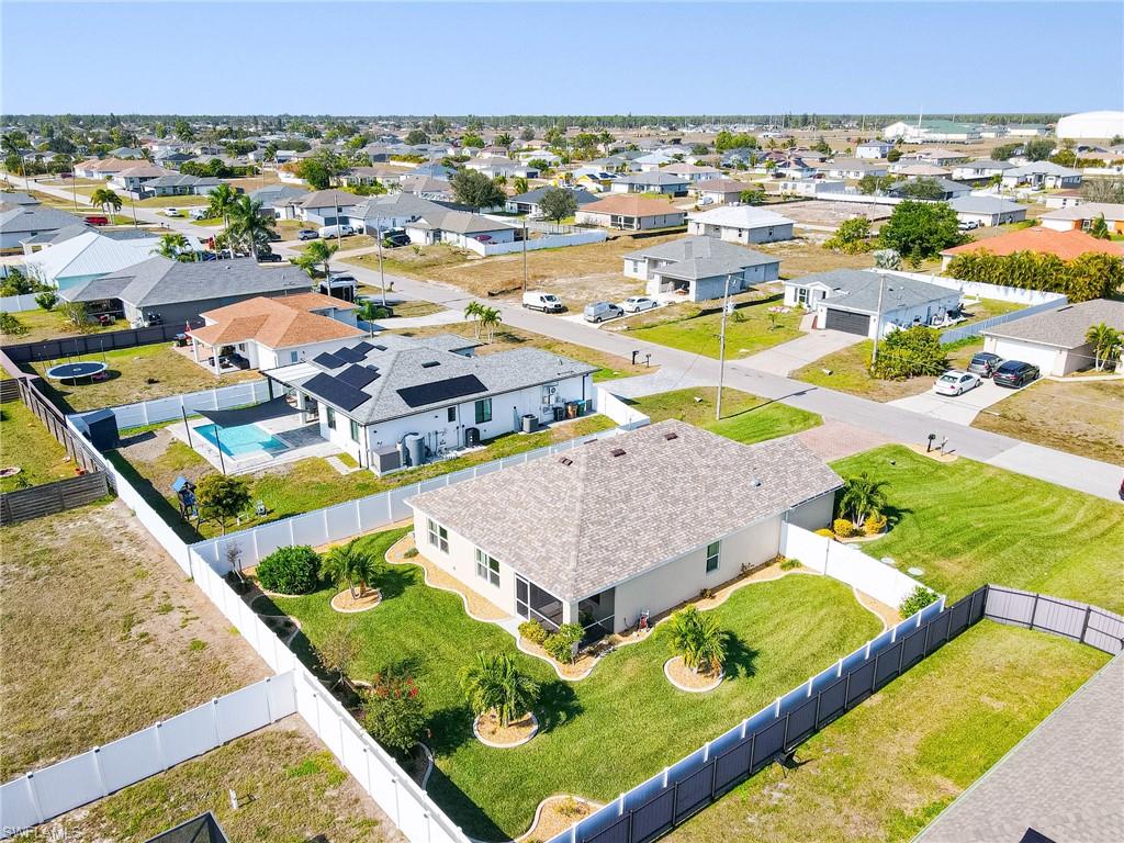 CAPE CORAL - Residential