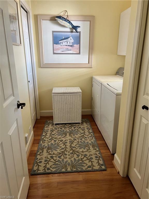 SUTTON WALK - Residential