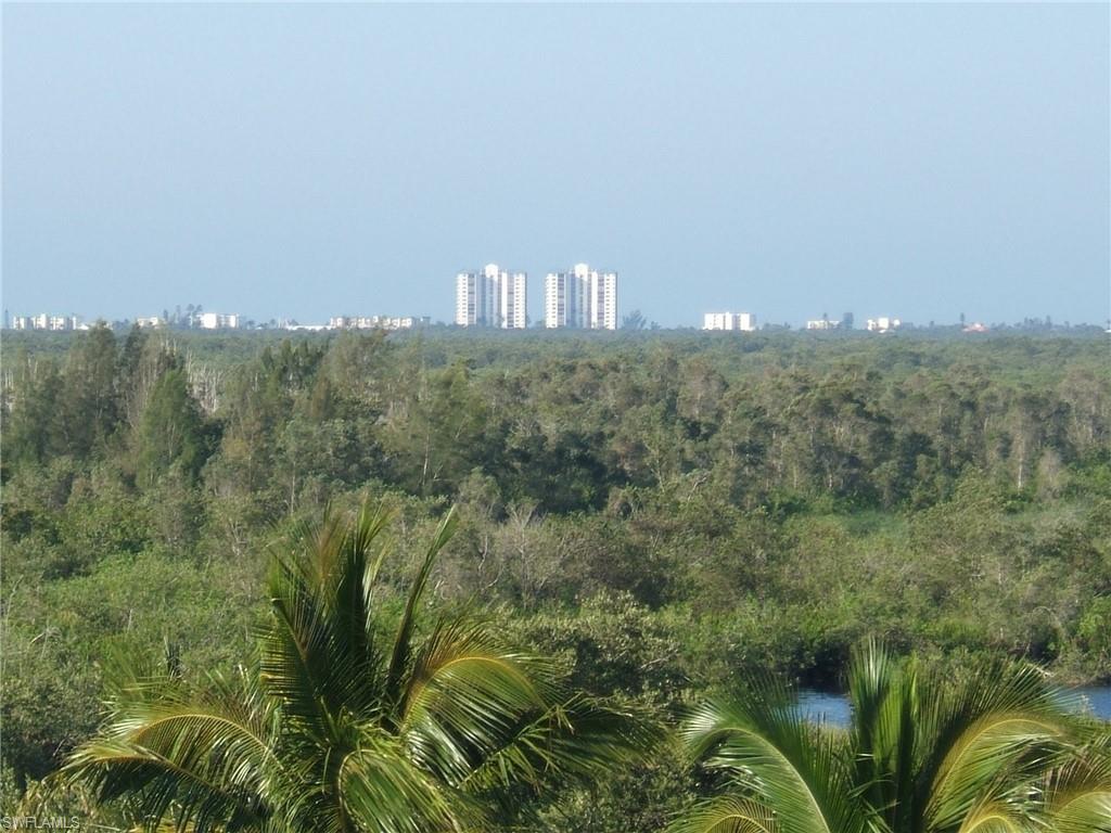 SUTTON WALK - Residential