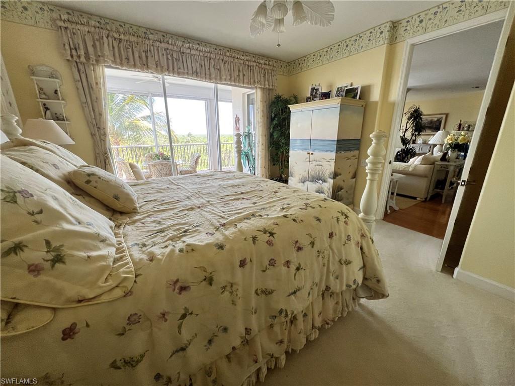 SUTTON WALK - Residential