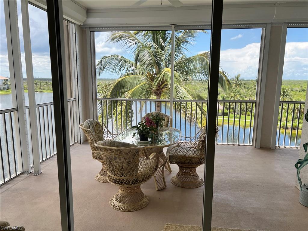 SUTTON WALK - Residential