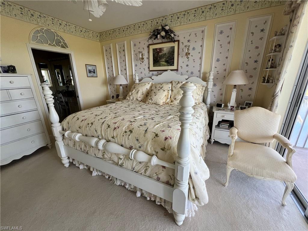 SUTTON WALK - Residential