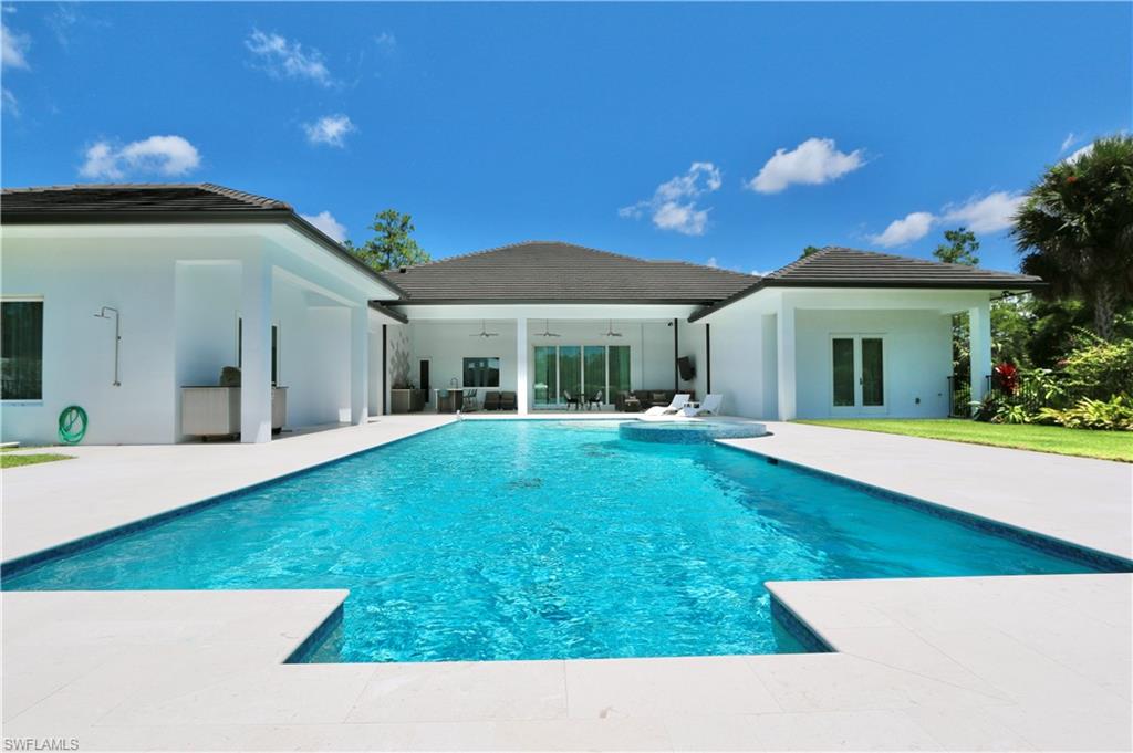 LIVINGSTON WOODS - Residential