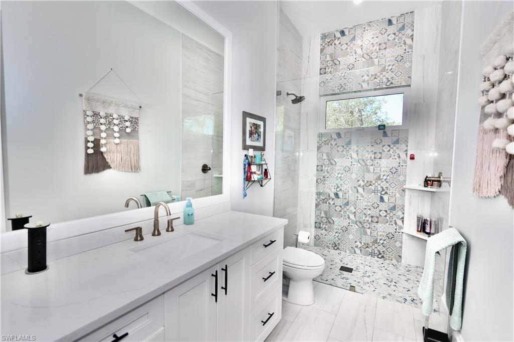 LIVINGSTON WOODS - Residential