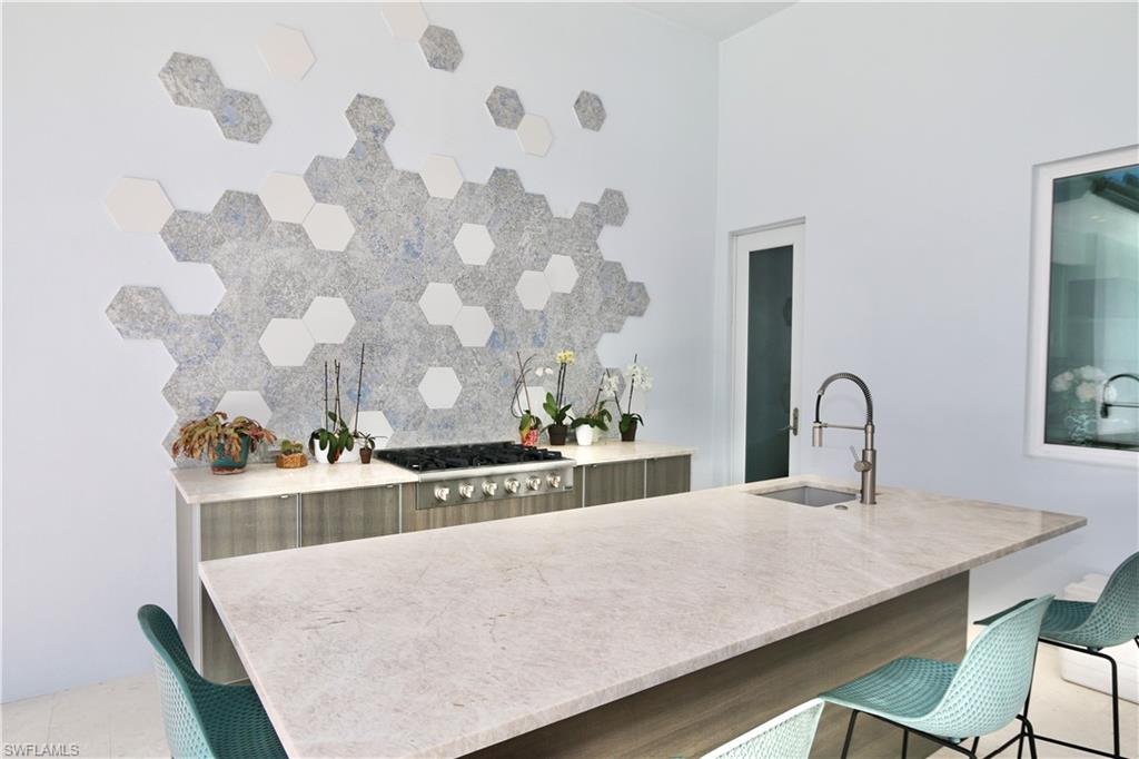 LIVINGSTON WOODS - Residential