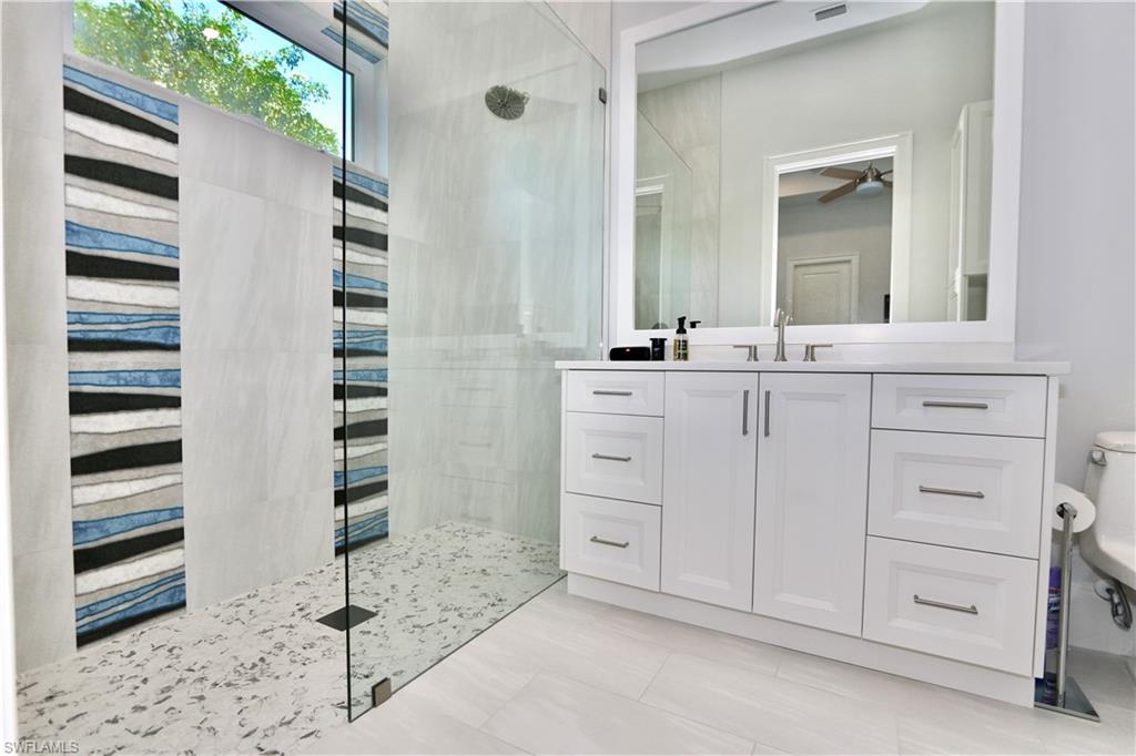 LIVINGSTON WOODS - Residential