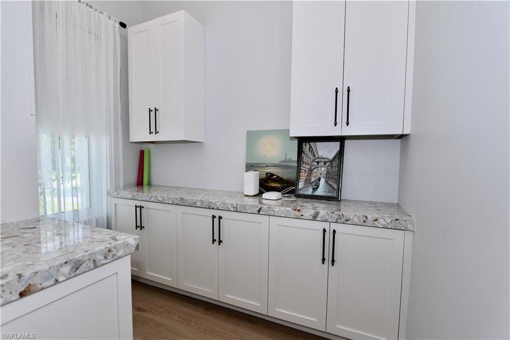 LIVINGSTON WOODS - Residential