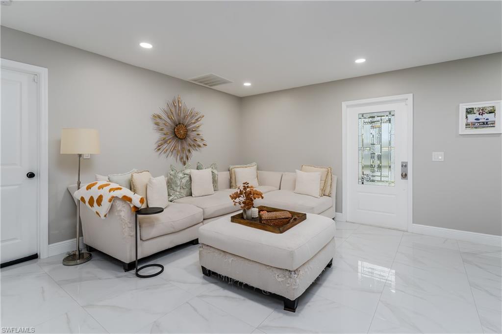 GOLDEN GATE CITY - Residential