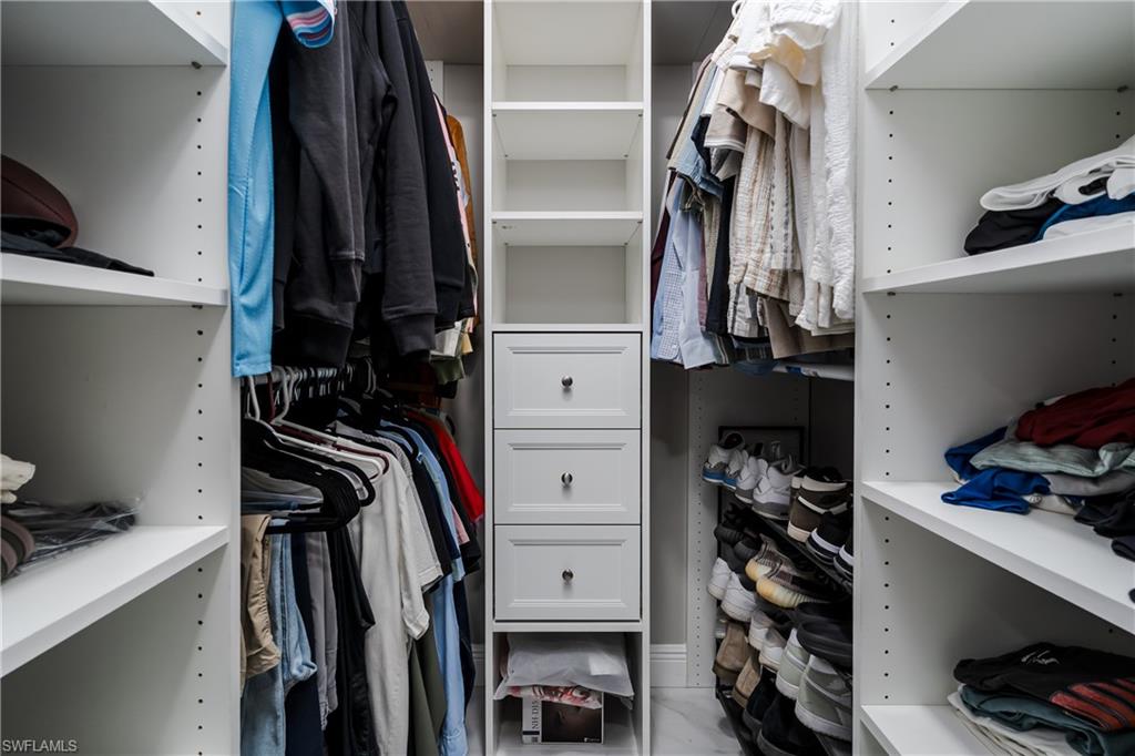 GOLDEN GATE CITY - Residential