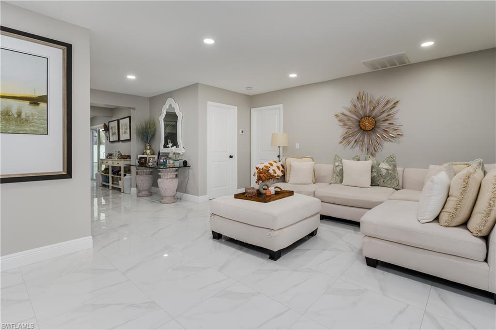 GOLDEN GATE CITY - Residential