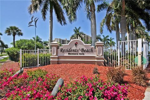 A home in MARCO ISLAND