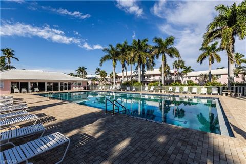 A home in MARCO ISLAND