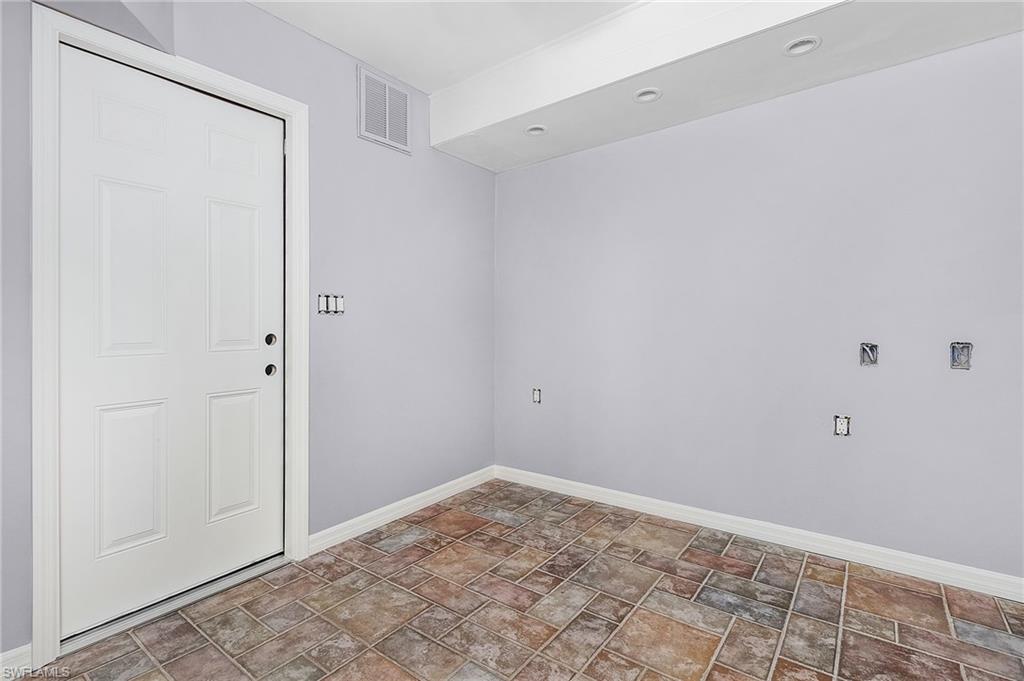 ISLAND HARBORS - Residential