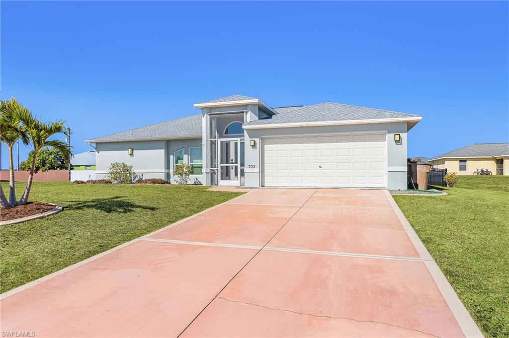 CAPE CORAL - Residential