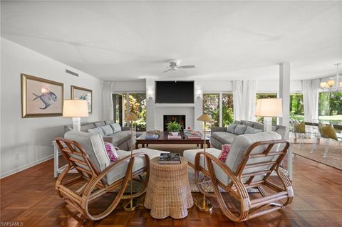 100 Tall Pine LN 1101 NAPLES FL 34105