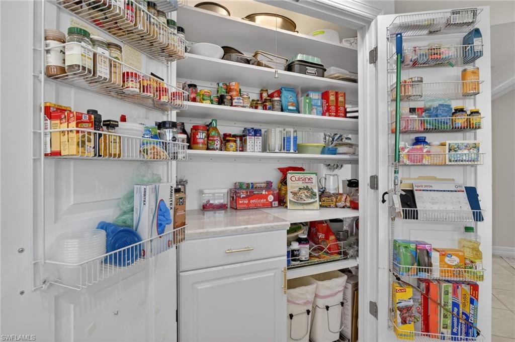 NORTH STAR YACHT CLUB - Residential