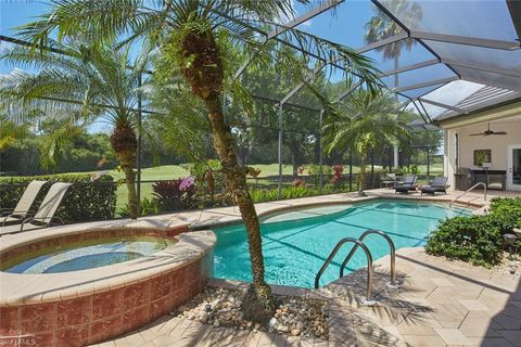 Photo of 1707 Persimmon DR, NAPLES, FL 34109 (MLS # 225033456)