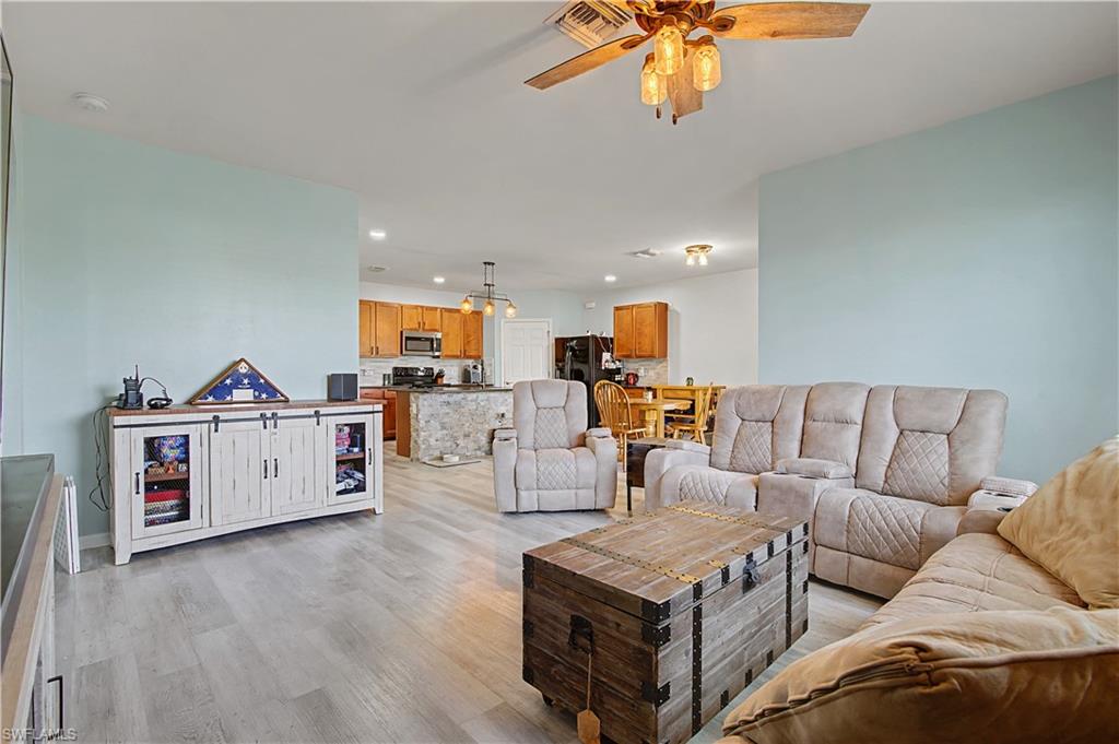 ENTRADA - Residential