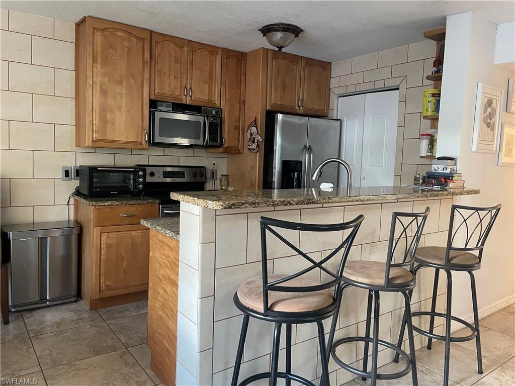 VILLAGE CREEK - Residential