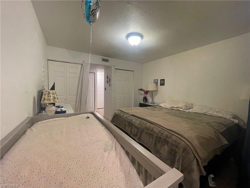 VILLAGE CREEK - Residential