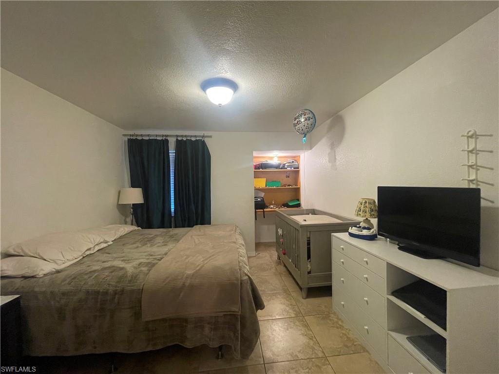 VILLAGE CREEK - Residential