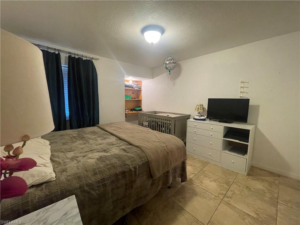 VILLAGE CREEK - Residential