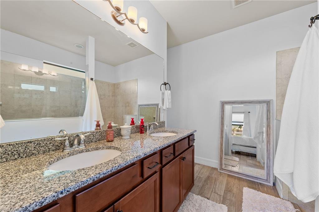 AVALON PARK - Residential