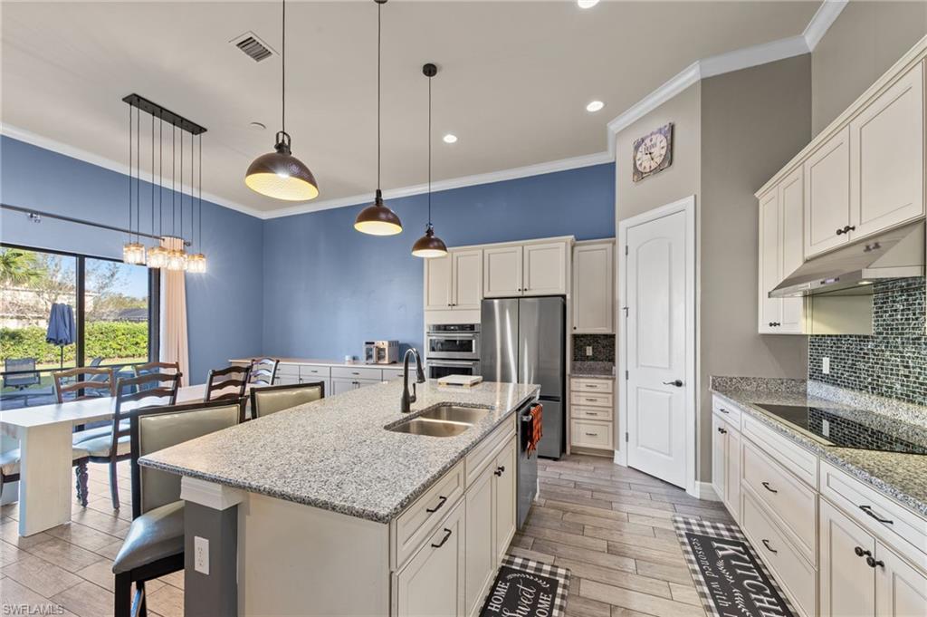 AVALON PARK - Residential