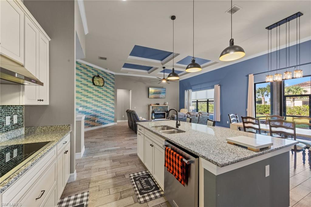 AVALON PARK - Residential