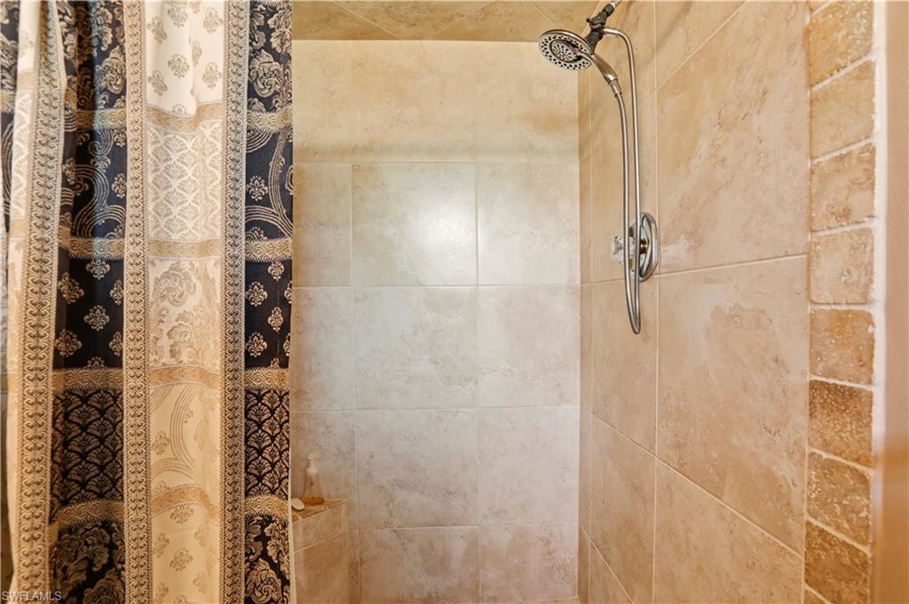 ISLE OF PINES - Residential