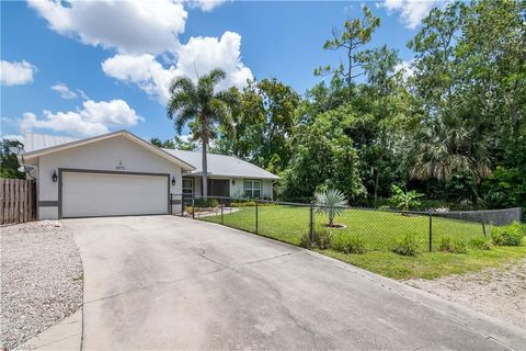 Ranch in NAPLES FL 4975 Hickory Wood DR.jpg