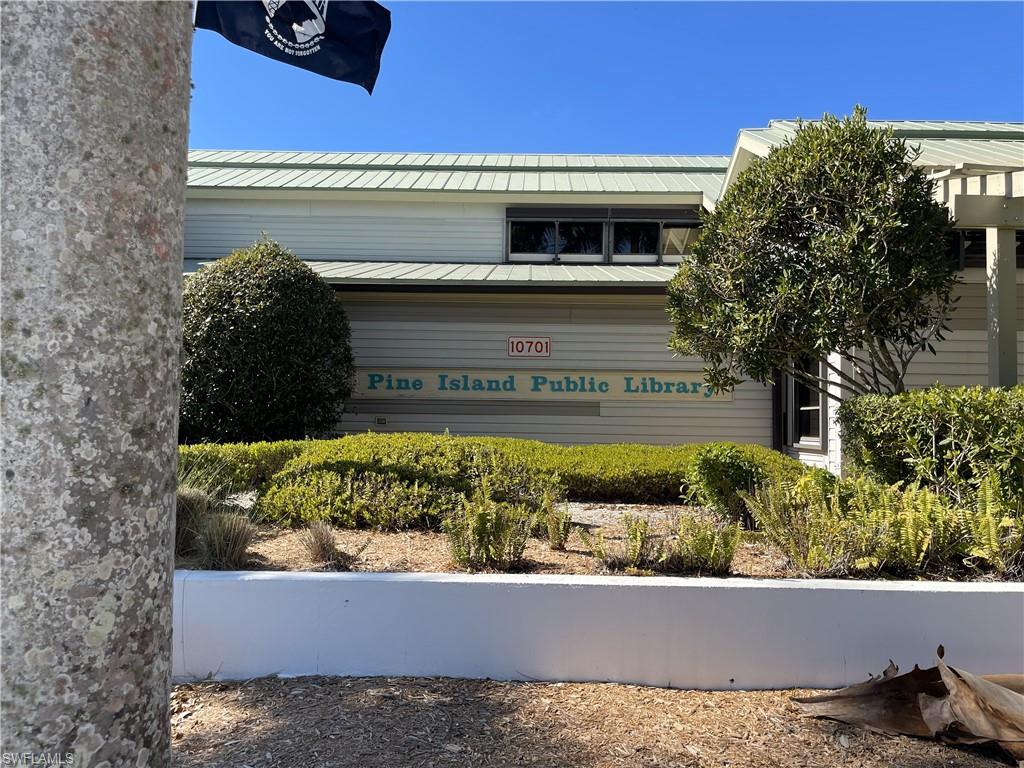 PINE ISLAND VILLAS - Residential