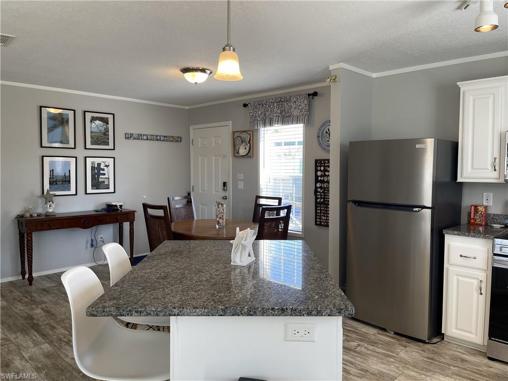 PINE ISLAND VILLAS - Residential