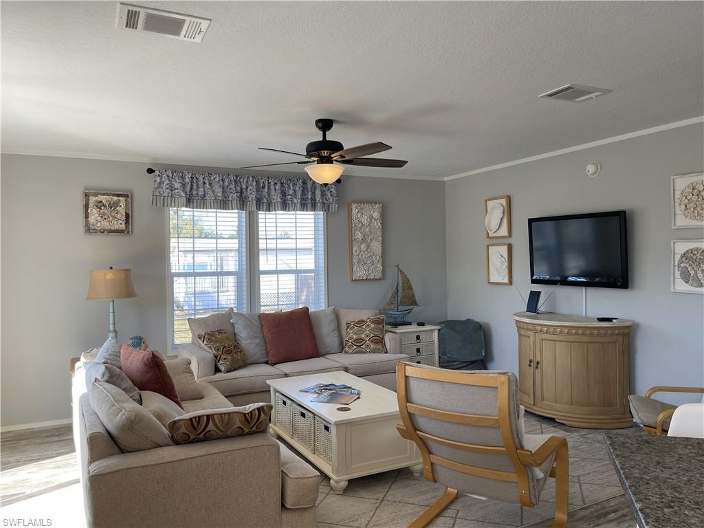 PINE ISLAND VILLAS - Residential