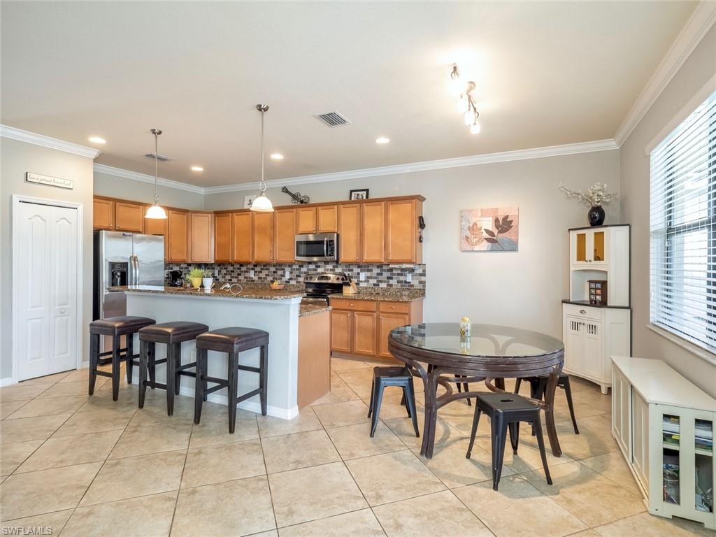 REFLECTION ISLES - Residential