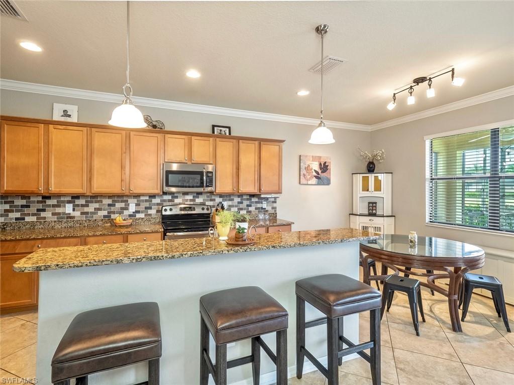 REFLECTION ISLES - Residential