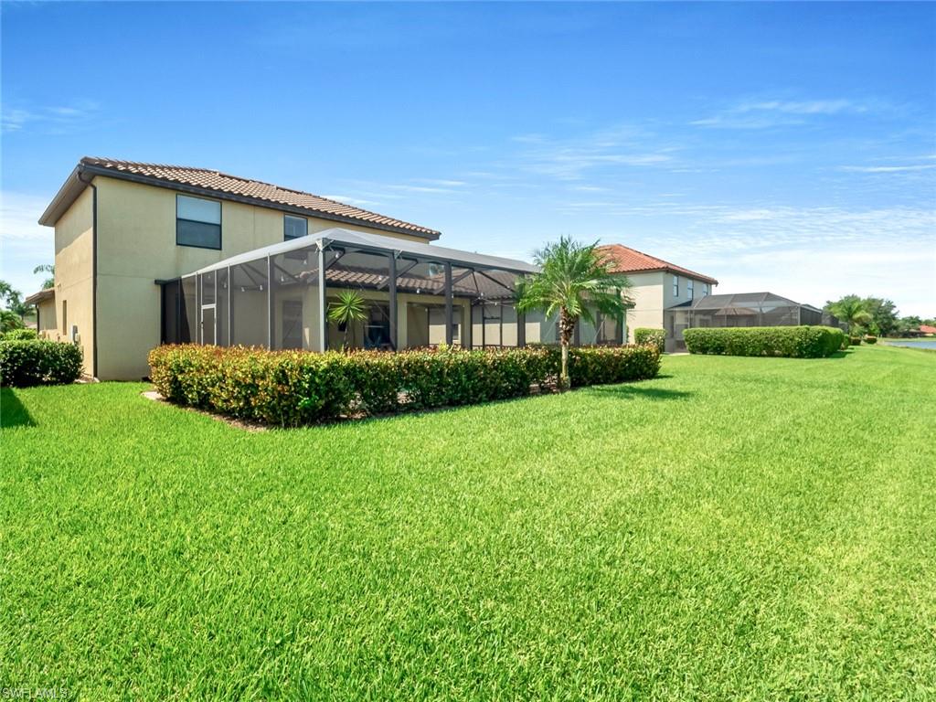 REFLECTION ISLES - Residential