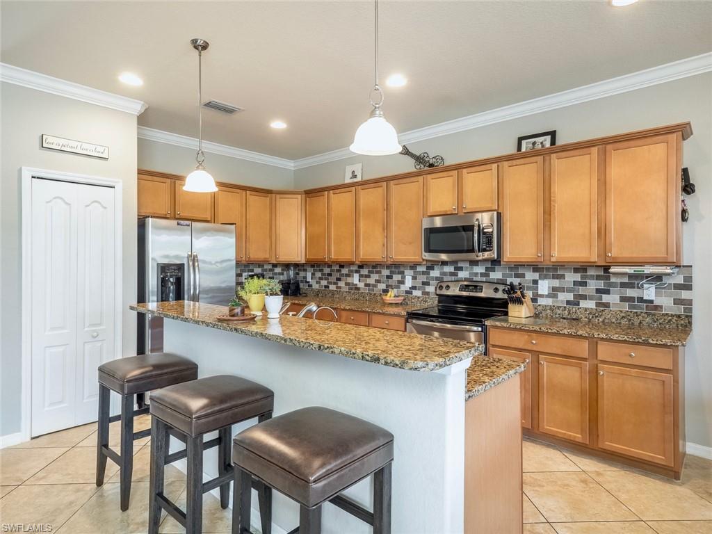 REFLECTION ISLES - Residential