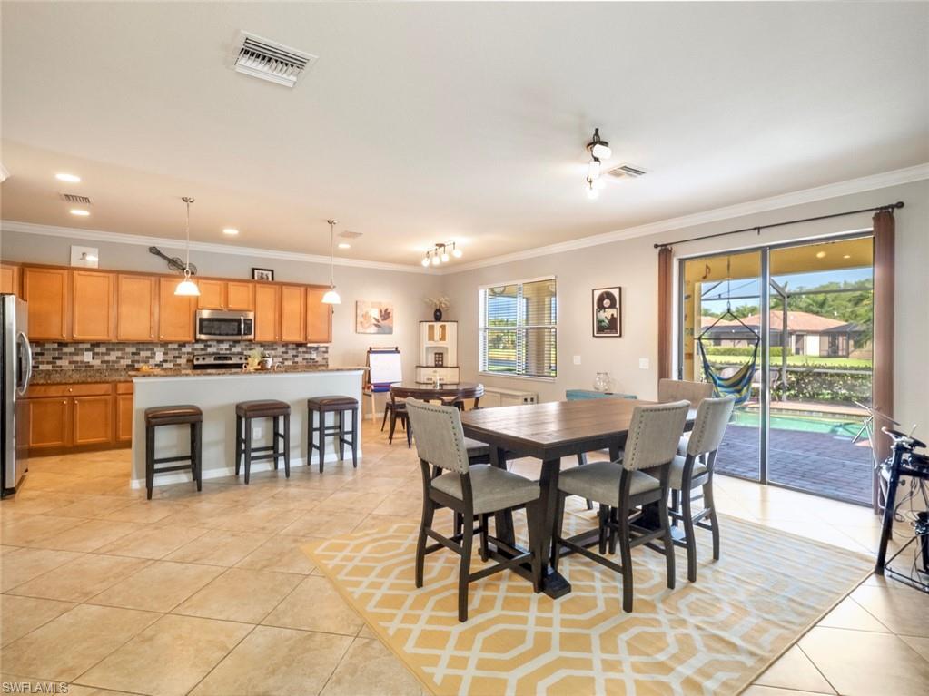 REFLECTION ISLES - Residential