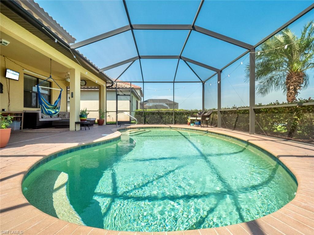 REFLECTION ISLES - Residential